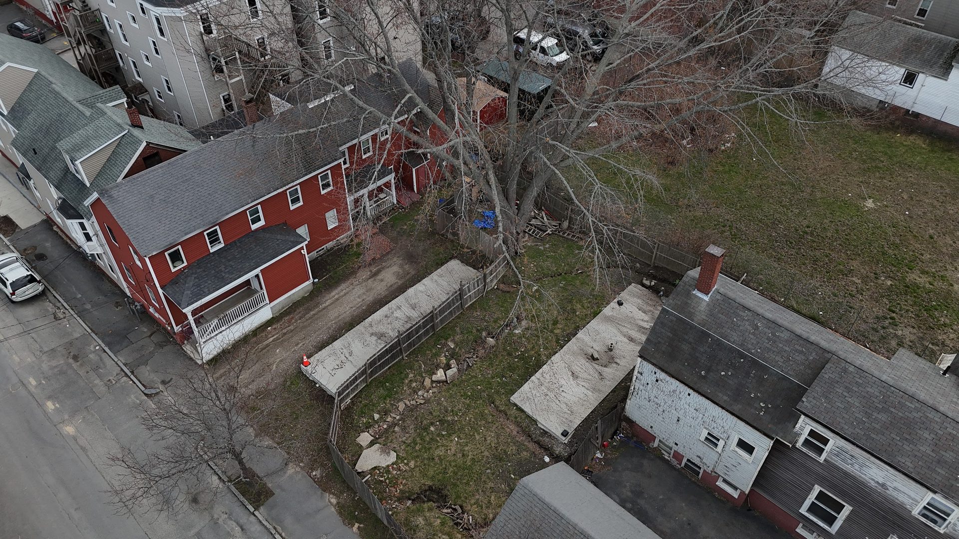 Aerial showing the rear of 25 Cedar and the depth of the vacant lot.
